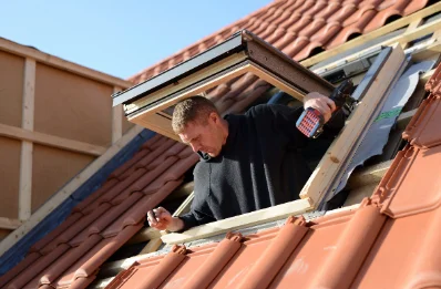 Pose de fenêtres de toit Velux à Montfarville